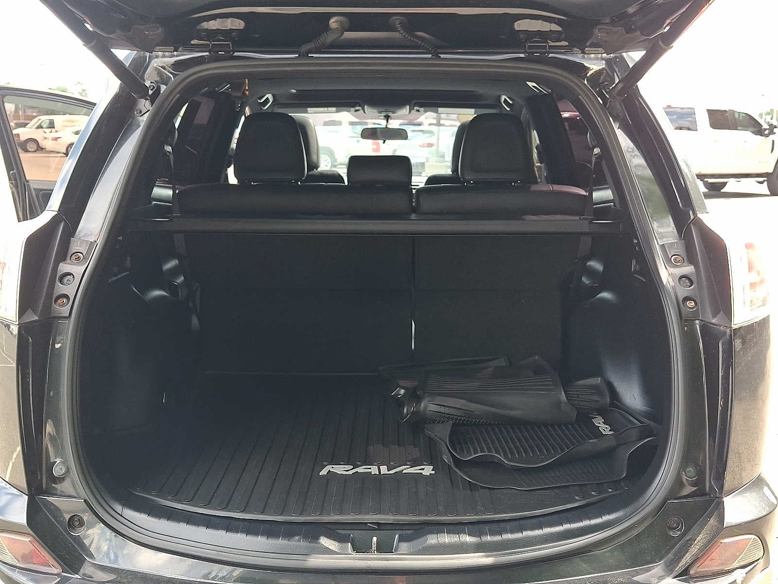 2016 Toyota RAV4 SE