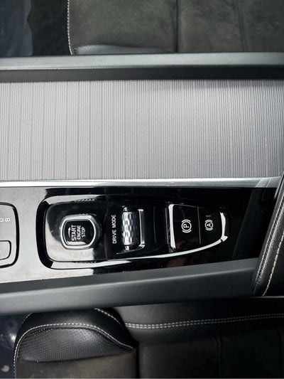 2019 Volvo XC60 R-Design