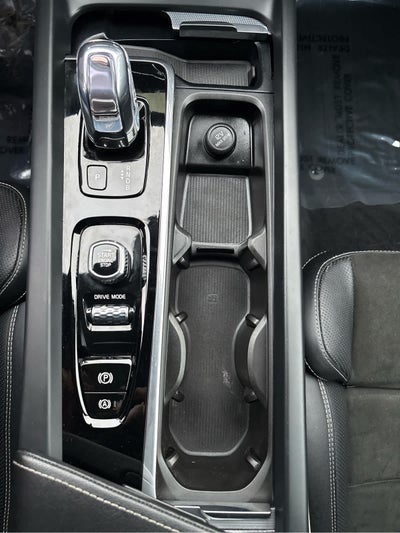 2019 Volvo XC60 R-Design