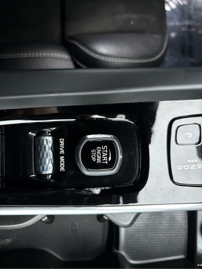 2019 Volvo XC60 R-Design