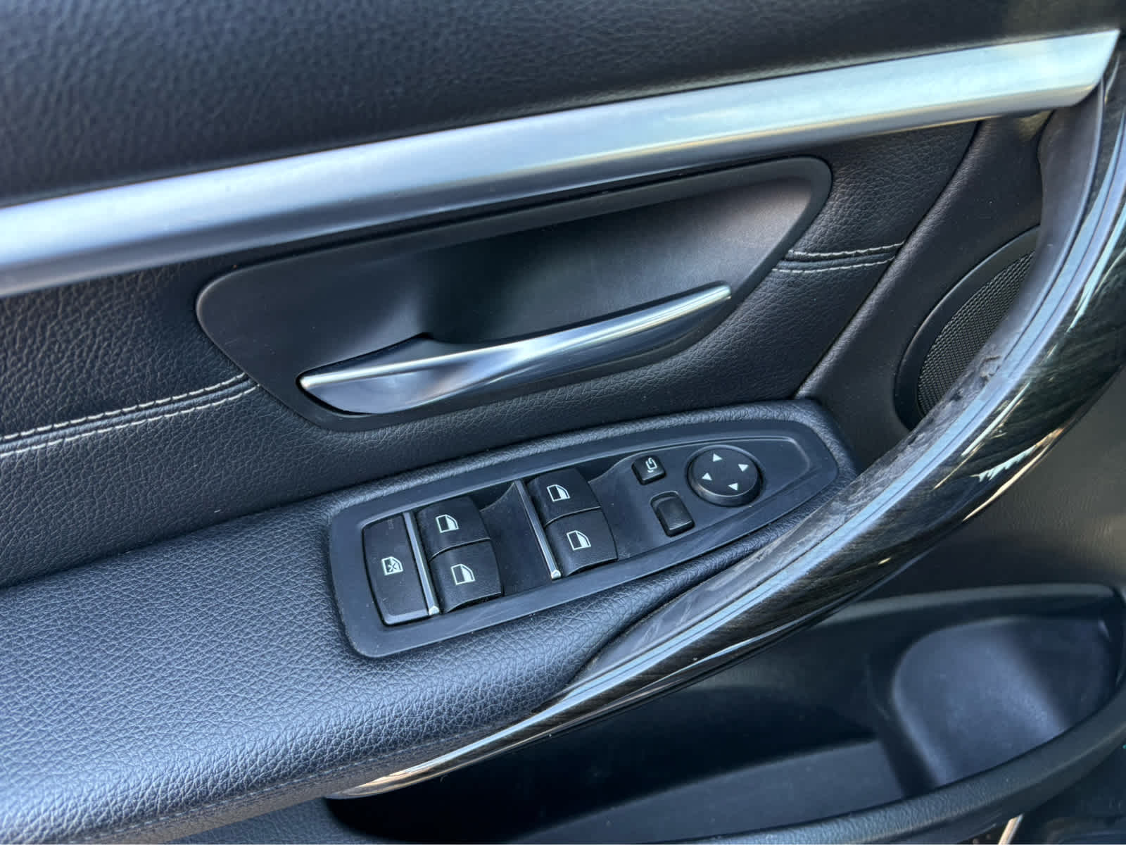 2018 BMW 3 Series 330i xDrive