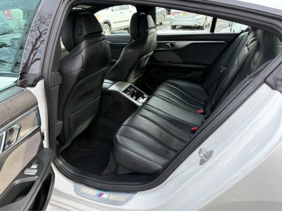 2023 BMW 8 Series 840i