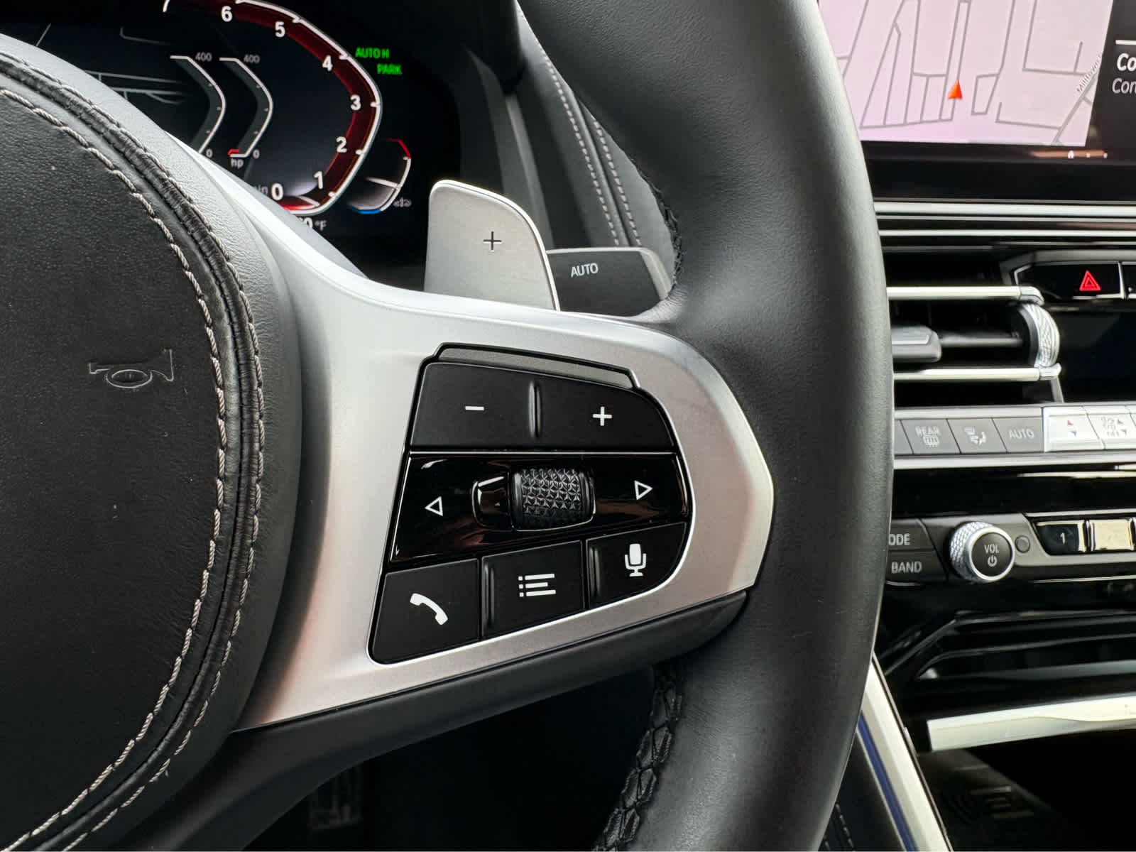 2023 BMW 8 Series 840i