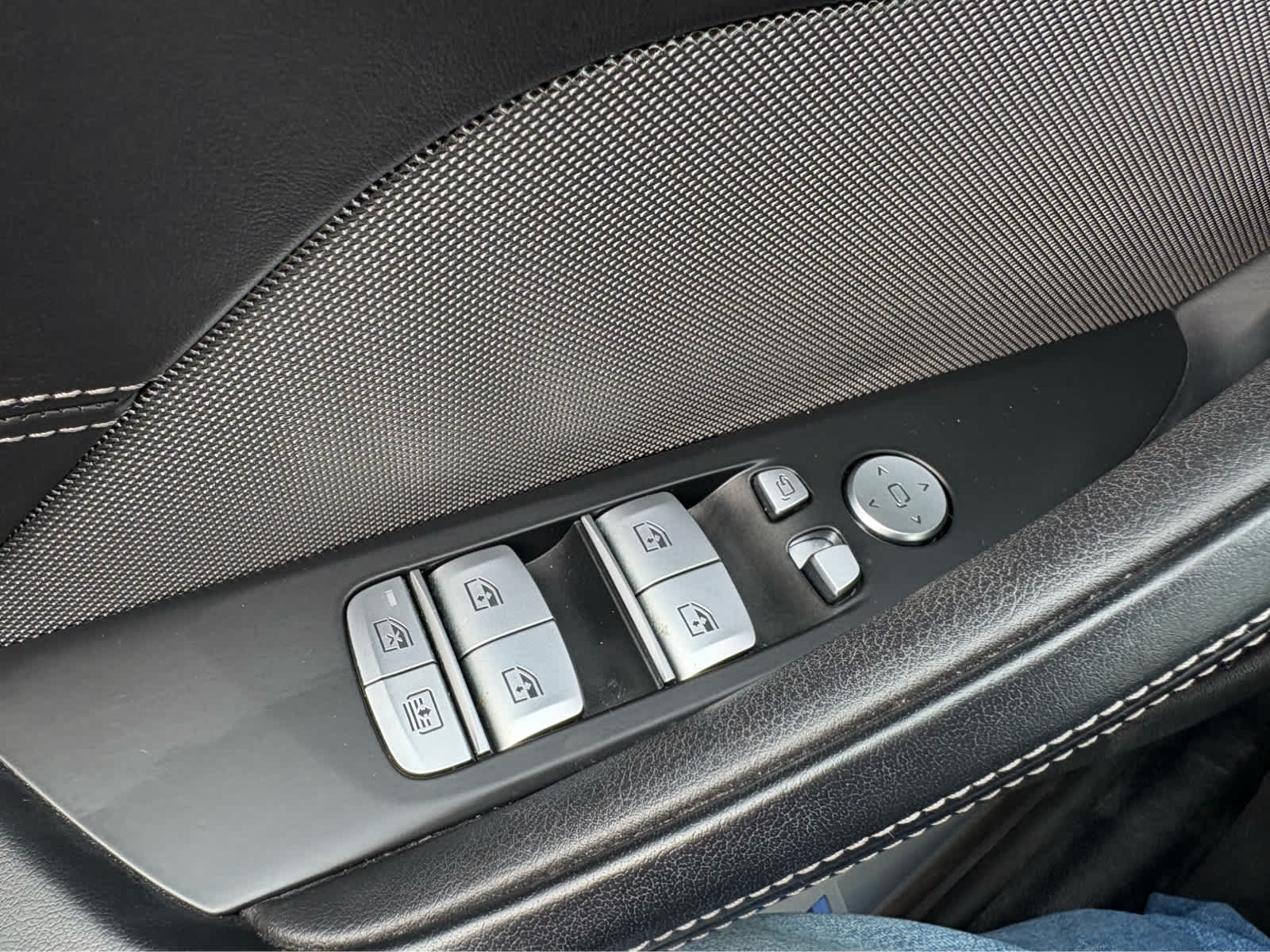 2023 BMW 8 Series 840i