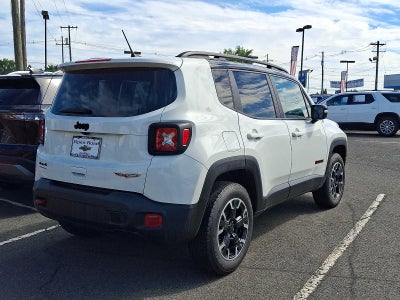 2023 Jeep Renegade Trailhawk