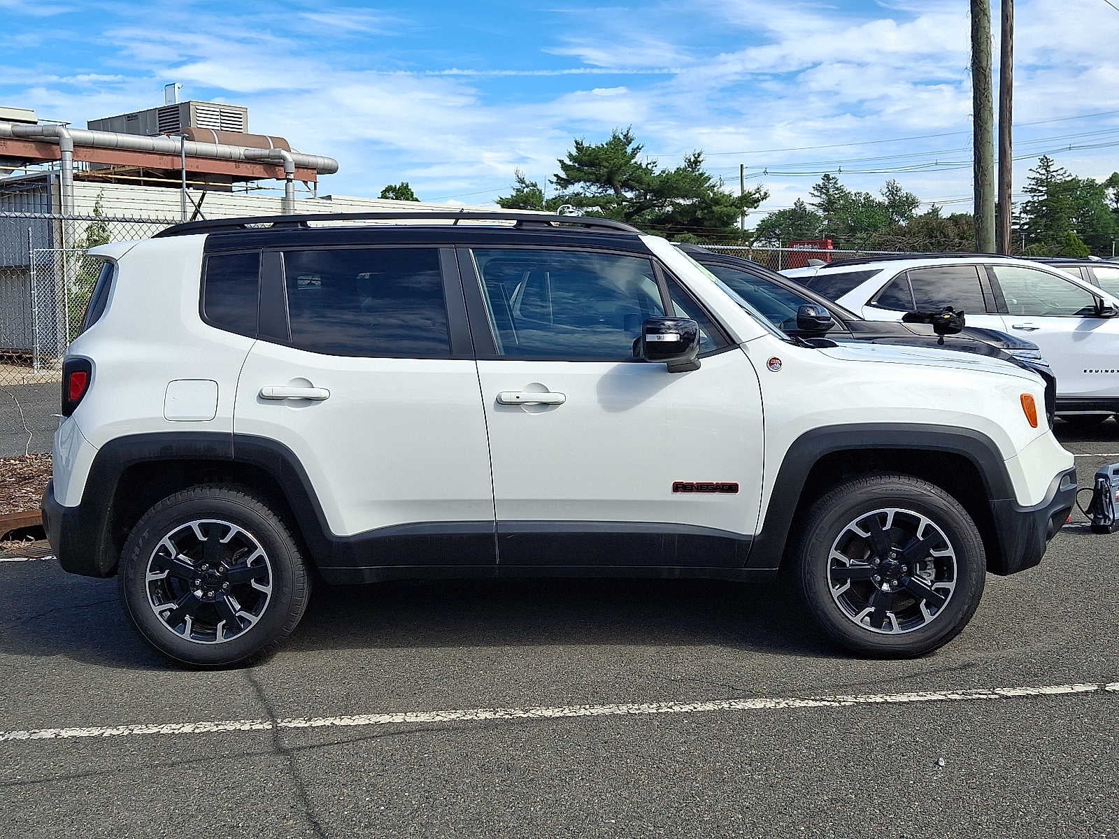 2023 Jeep Renegade Trailhawk